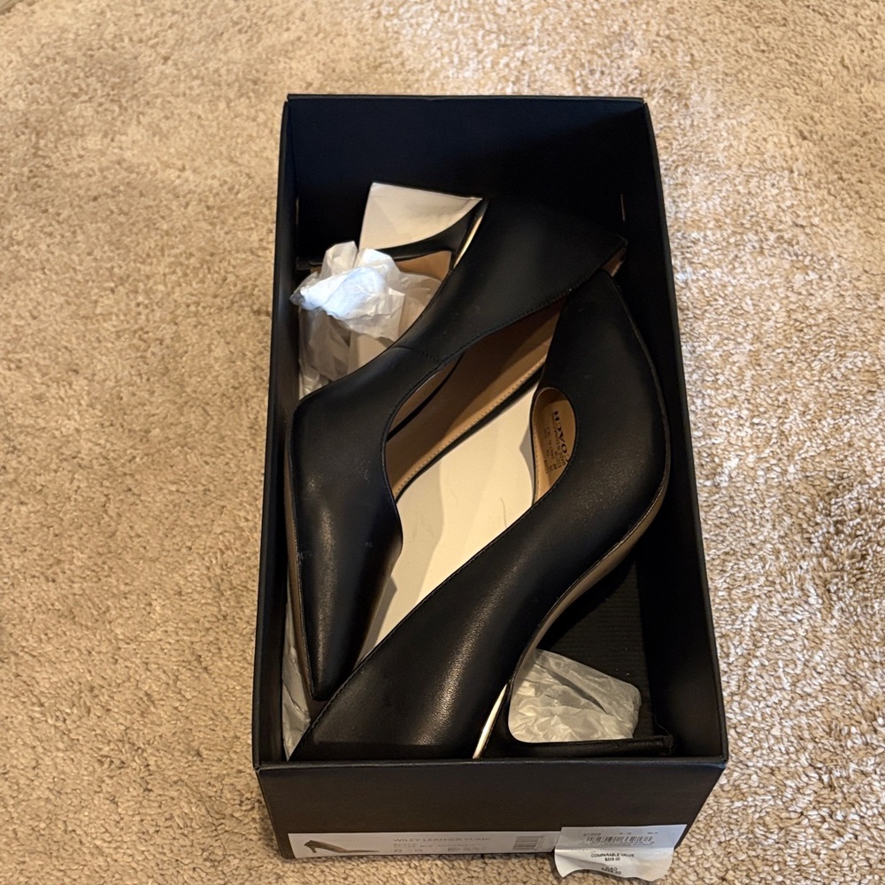 Coach Classic Black Leather Heels - Picture 8 of 9